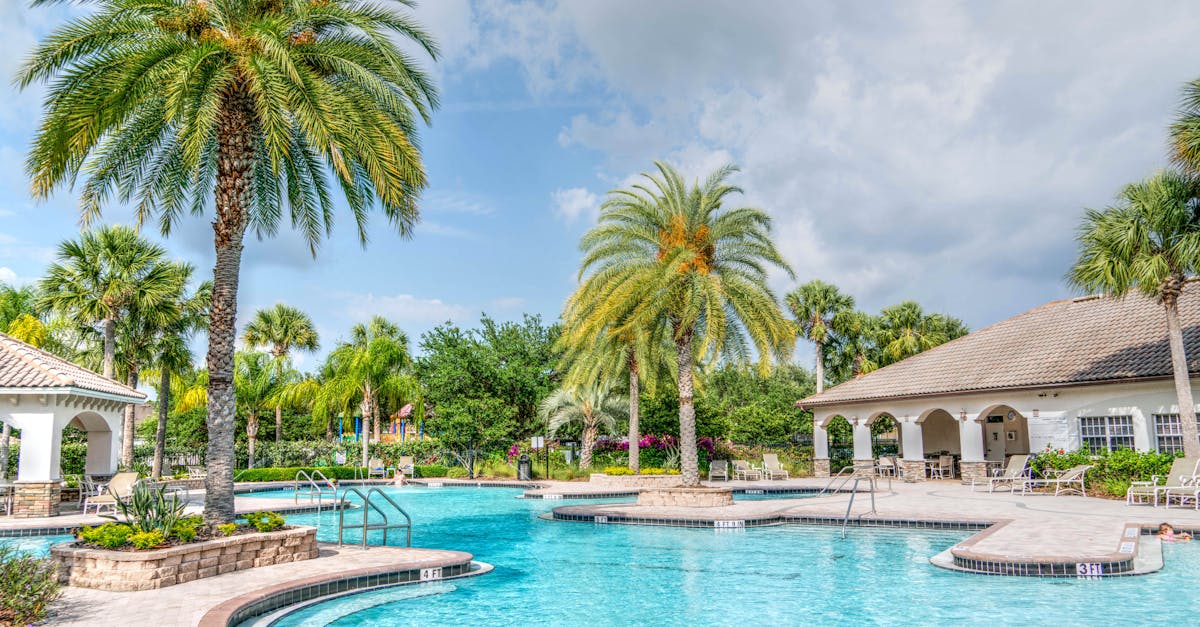 Pool Tile Cleaning